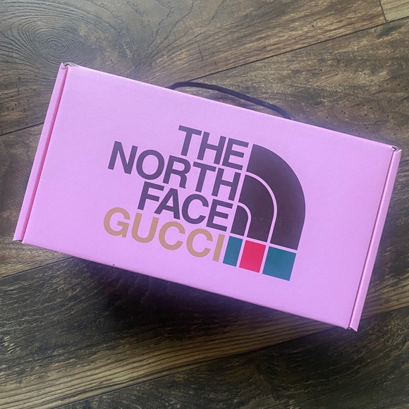 Gucci x The North Face Bum bag AUTHENTIC - Picture 4 of 4